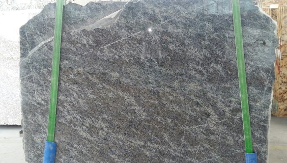 001_L000331_BEYLASLU02_6+2.JPG magazin-bey-001_l000331_beylaslu02_6_2.jpg