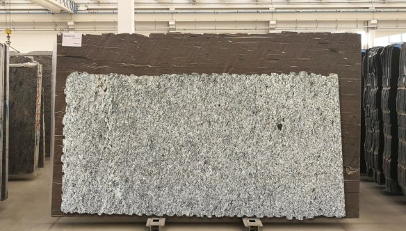 001_L000333_BEYLASLU03_7+1.jpg magazin-bey-001_l000333_beylaslu03_7_1.jpg