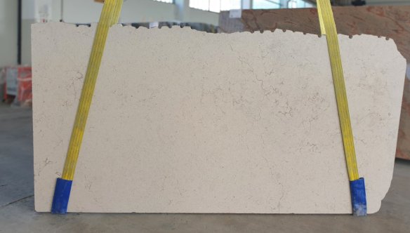 001_B055097_BGALASMI03_30+1.jpg magazin-bga-001_b055097_bgalasmi03_30_1.jpg