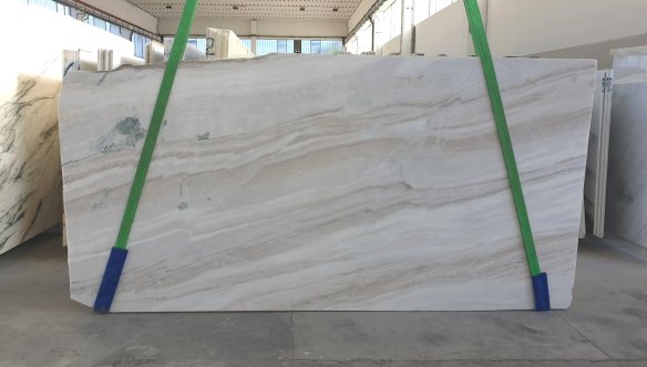 001_B046276_BLALASLX02_67+2.JPG magazin-bla-001_b046276_blalaslx02_67_2.jpg