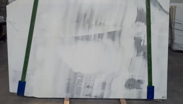 001_L004018_BLALASLU02_42.JPG magazin-bla-001_l004018_blalaslu02_42.jpg