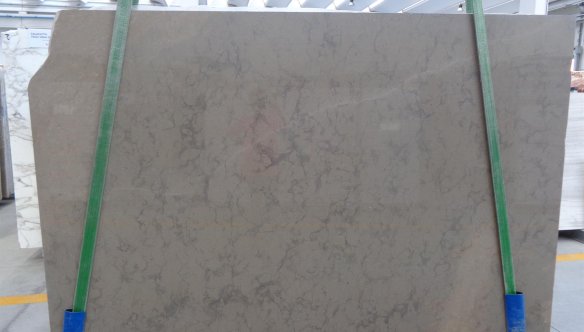 001_B022777_OGYLASLU03_23.JPG magazin-ogy-001_b022777_ogylaslu03_23.jpg