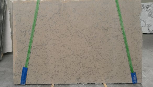 001_B022779_OGYLASLU02_43.JPG magazin-ogy-001_b022779_ogylaslu02_43.jpg