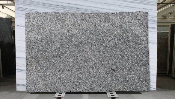 001_B039512_SFOLASLVU5_9+1.jpg magazin-sfo-001_b039512_sfolaslvu5_9_1.jpg