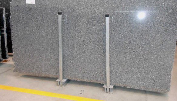 001_B029809_TPELASLU03_31+3.JPG magazin-tpe-001_b029809_tpelaslu03_31_3.jpg