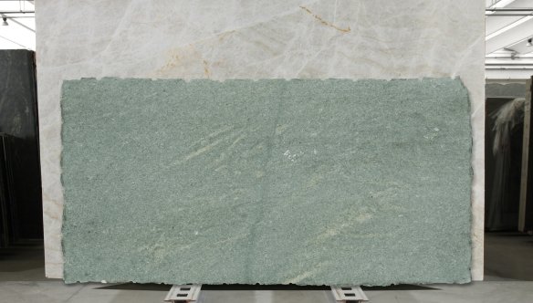 001_B058321_VARLASLU02_13+1.jpg magazin-var-001_b058321_varlaslu02_13_1.jpg