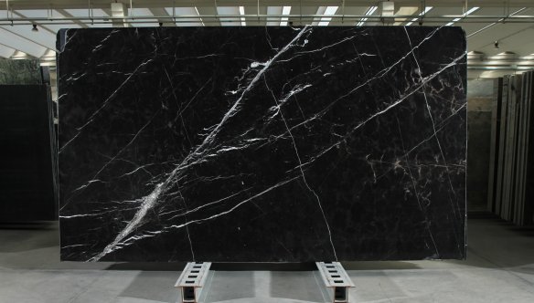 Alexander Black material-alb-alb_las_1.jpg