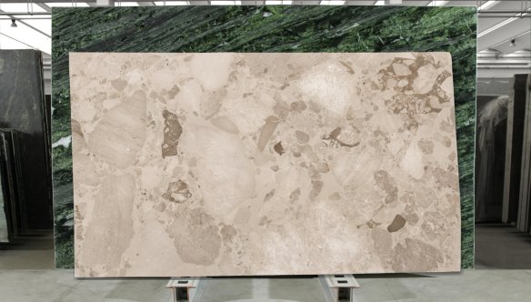 Honed material-man-man_las_1.jpg